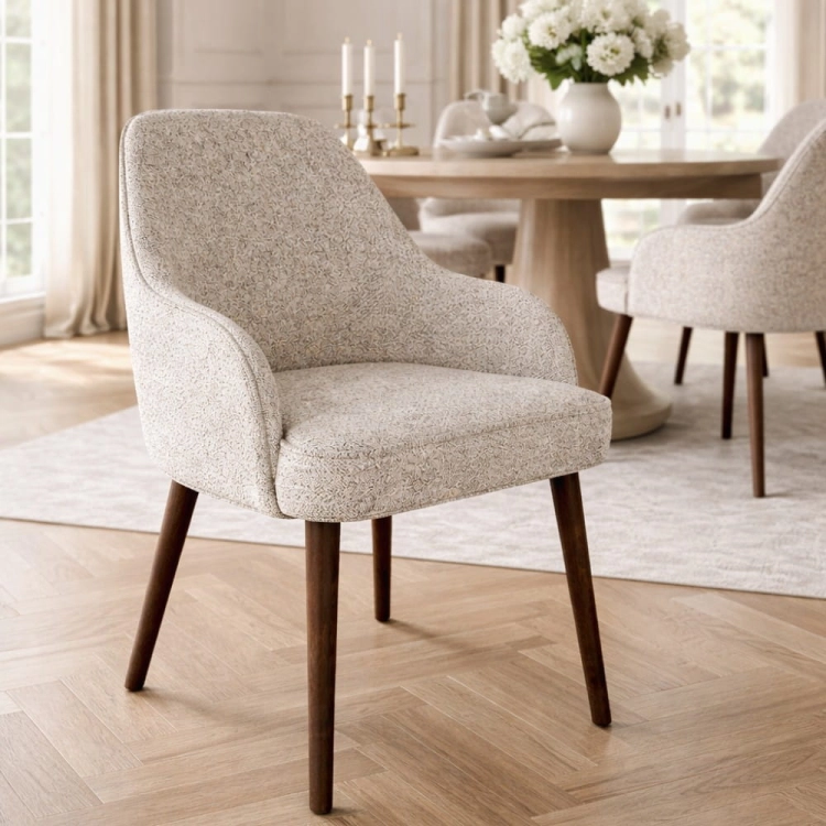 Wygodne krzesło tapicerowane z podłokietnikami Aura do jadalni aranżacja