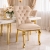 Krzesło Madame Glamour tapicerowane beżowe na złotych nogach aranżacja